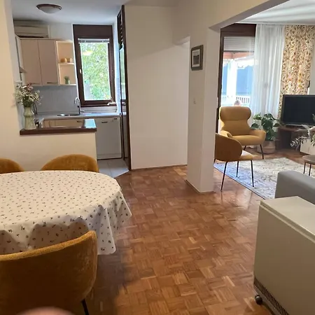 Melody Апартаменти Задар